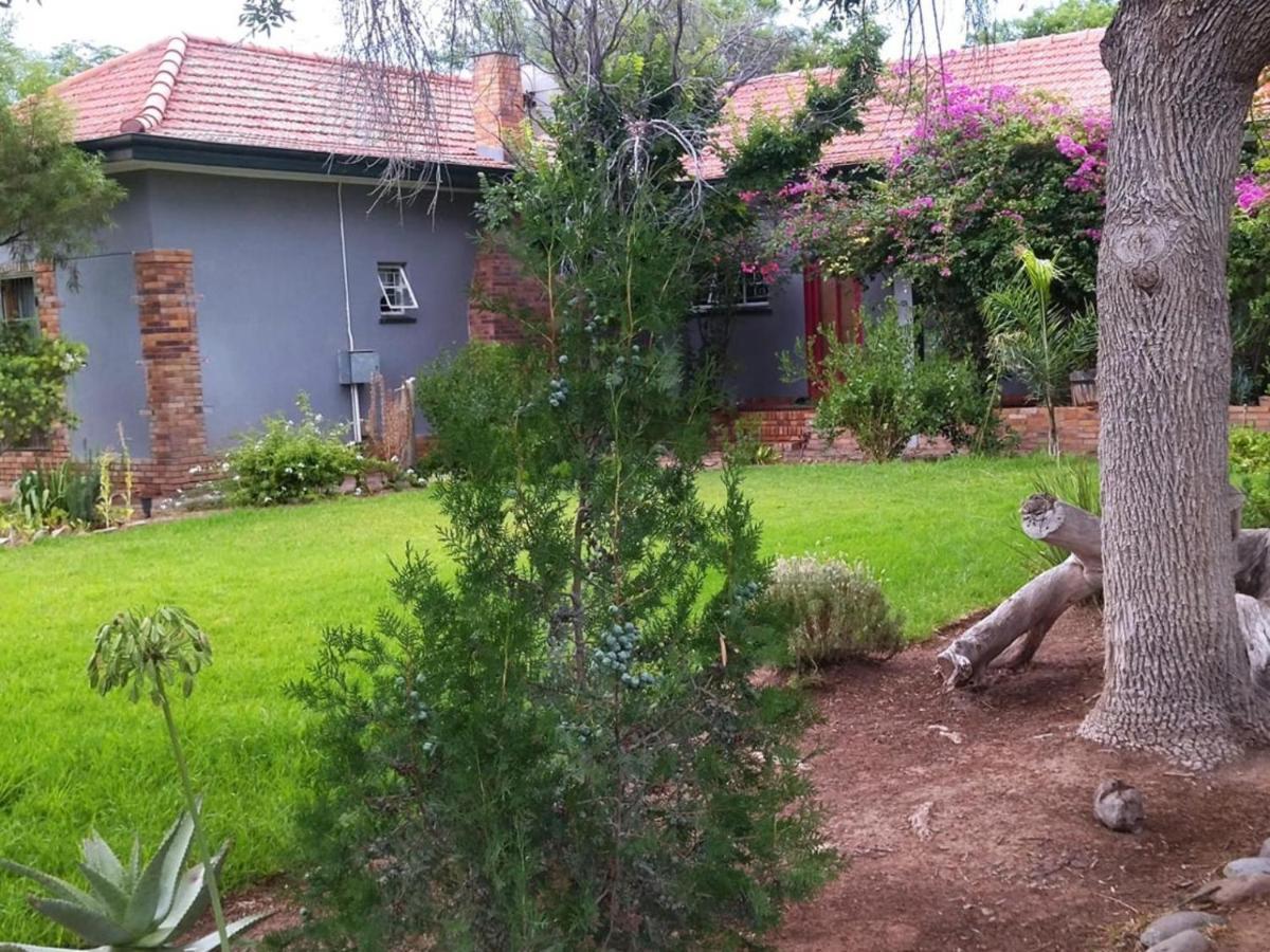 Royal Karoo Cottage Unit 1 Бофорт-Уэст Экстерьер фото