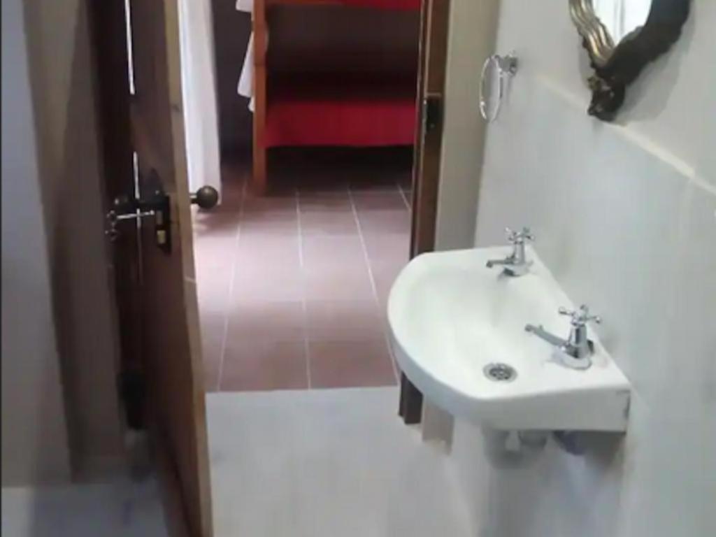 Royal Karoo Cottage Unit 1 Бофорт-Уэст Экстерьер фото