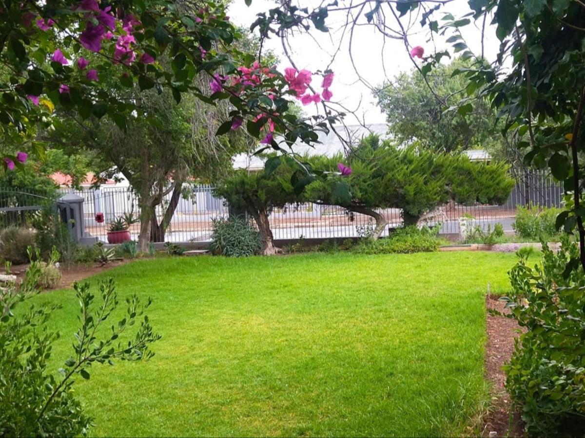 Royal Karoo Cottage Unit 1 Бофорт-Уэст Экстерьер фото