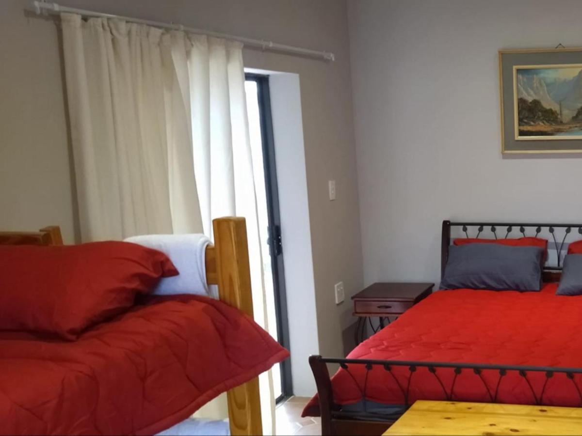 Royal Karoo Cottage Unit 1 Бофорт-Уэст Экстерьер фото