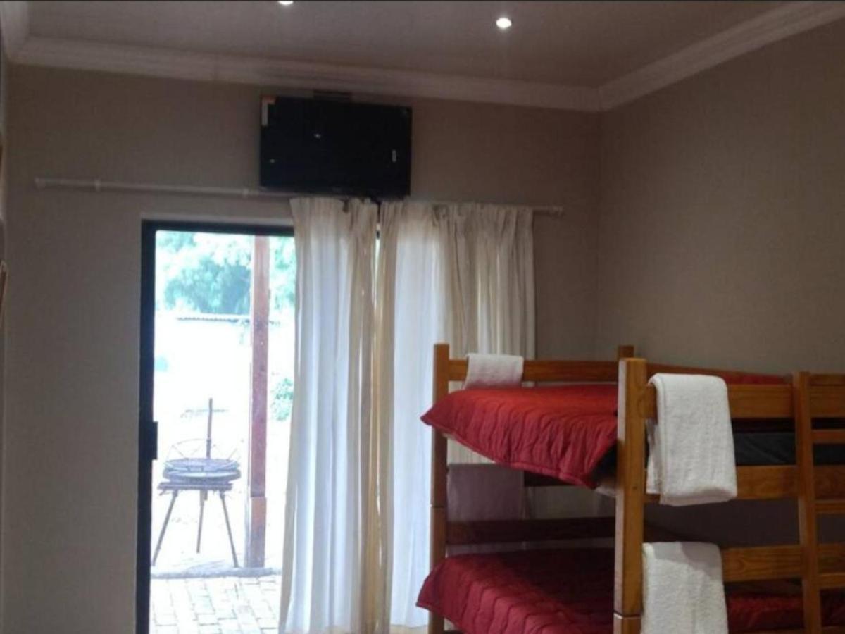 Royal Karoo Cottage Unit 1 Бофорт-Уэст Экстерьер фото